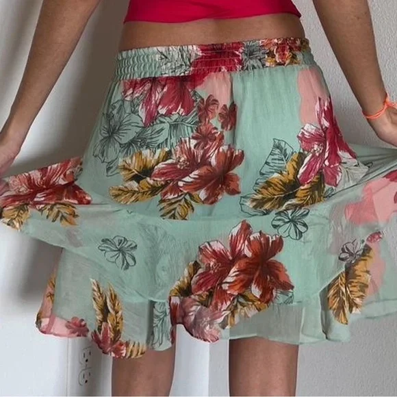 NWOT Express Floral Layered Skirt - Multicolor - Picture 2 of 5